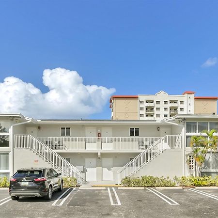 Bright Pompano Beach With Pool Access Exterior foto