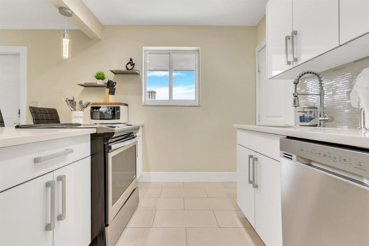 Bright Pompano Beach With Pool Access Exterior foto